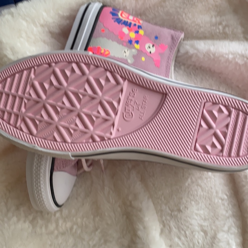 Converse* - Picture 3 of 4